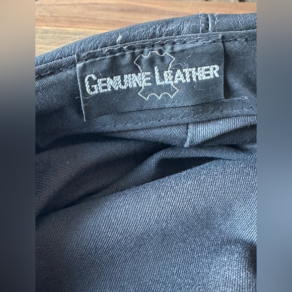 Black Leather Men's Cap - Picture 6 of 7